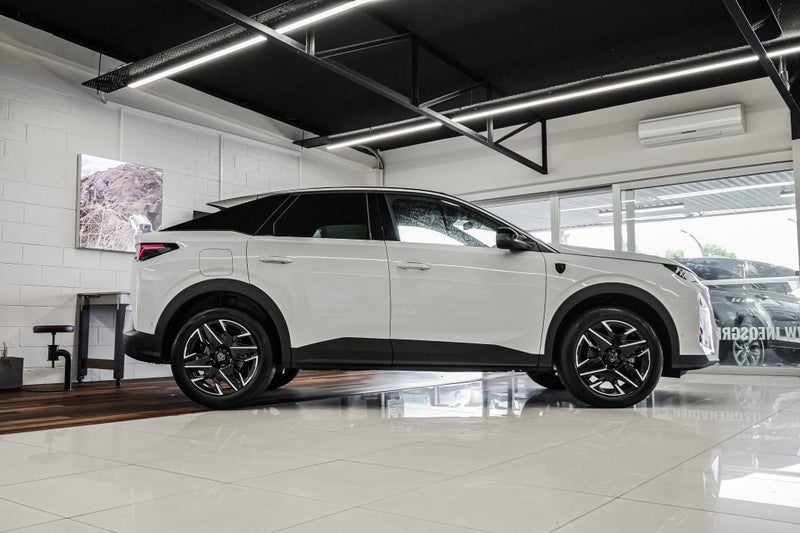 2025 Peugeot 3008 GT Hybrid Safe Premium Eco Fa... image 3