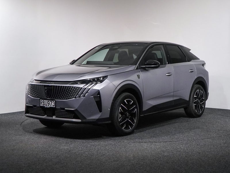 2025 Peugeot 3008 GT MHEV SUV image 3