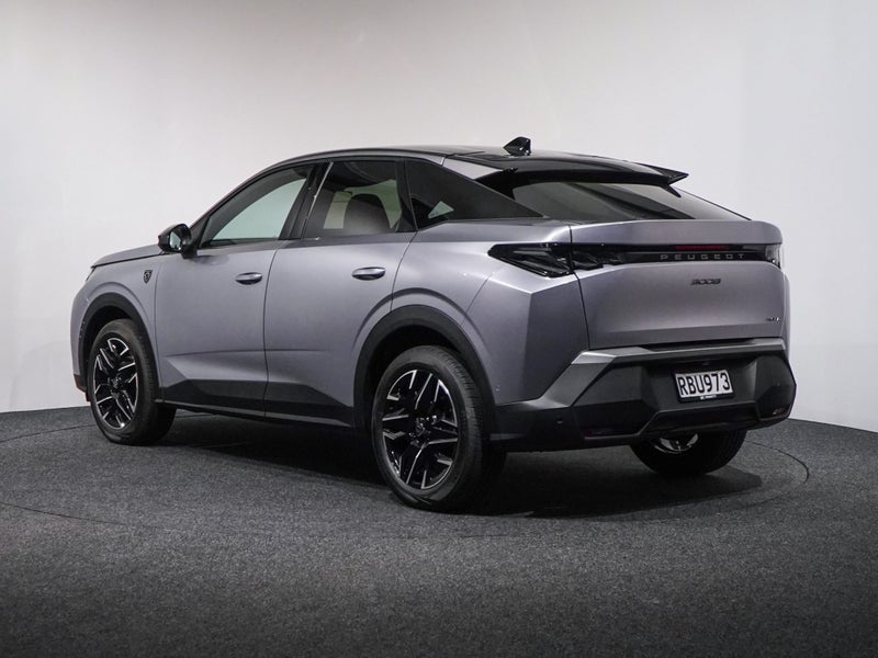 2025 Peugeot 3008 GT MHEV SUV image 5
