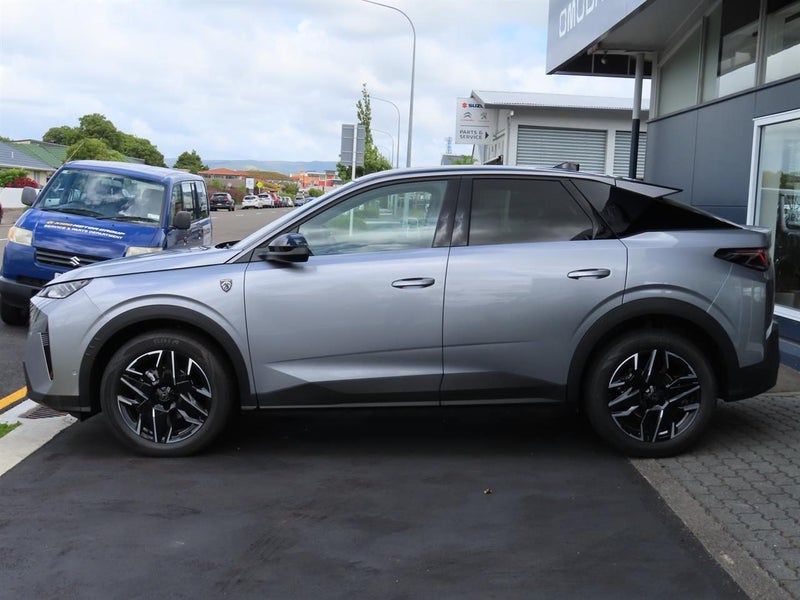 2025 Peugeot 3008 GT PETROL MILD HYBRID - NEW M... image 4