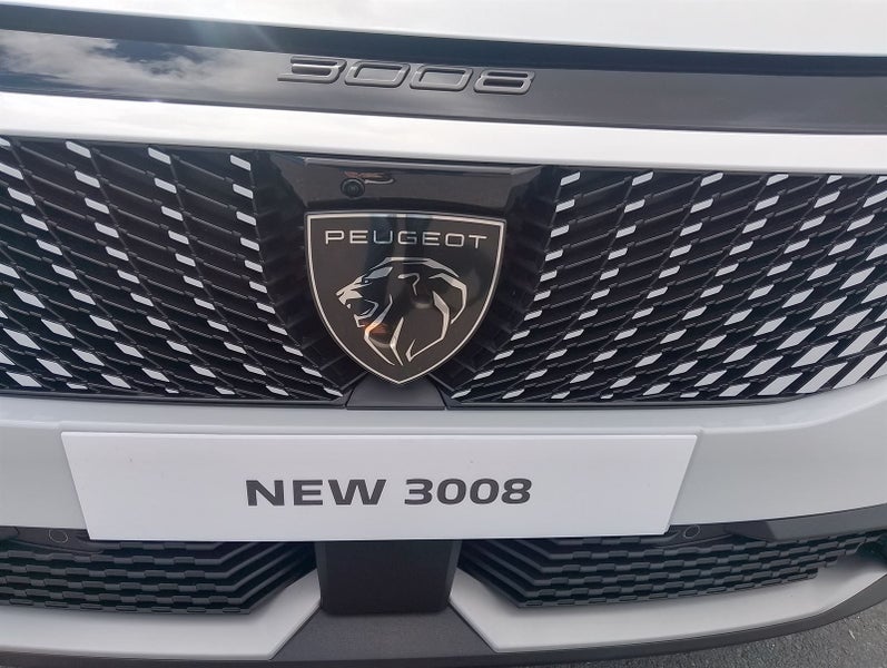 2025 Peugeot 3008 GT Premium Turbo HYBRID image 3