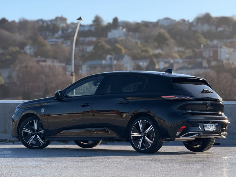 2025 Peugeot 308 GT 1.2T image 2
