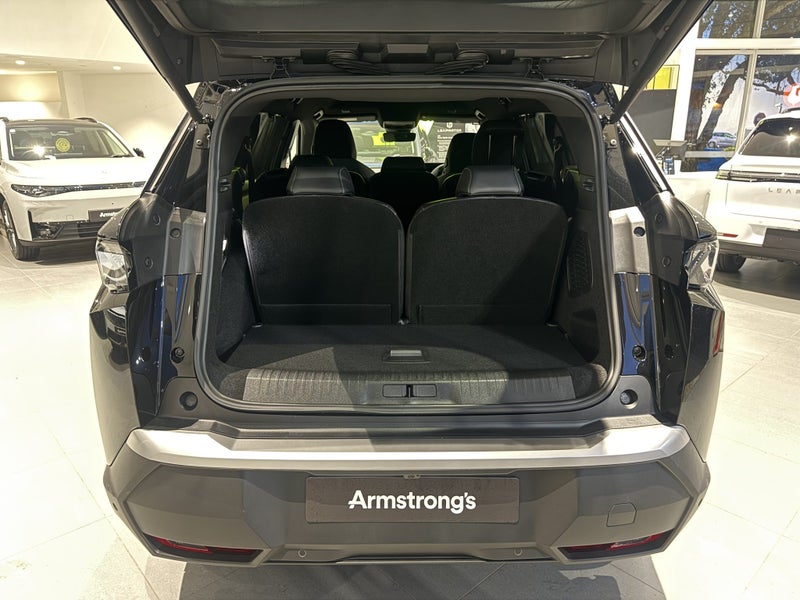 2025 Peugeot 5008 Gt Mhev image 5