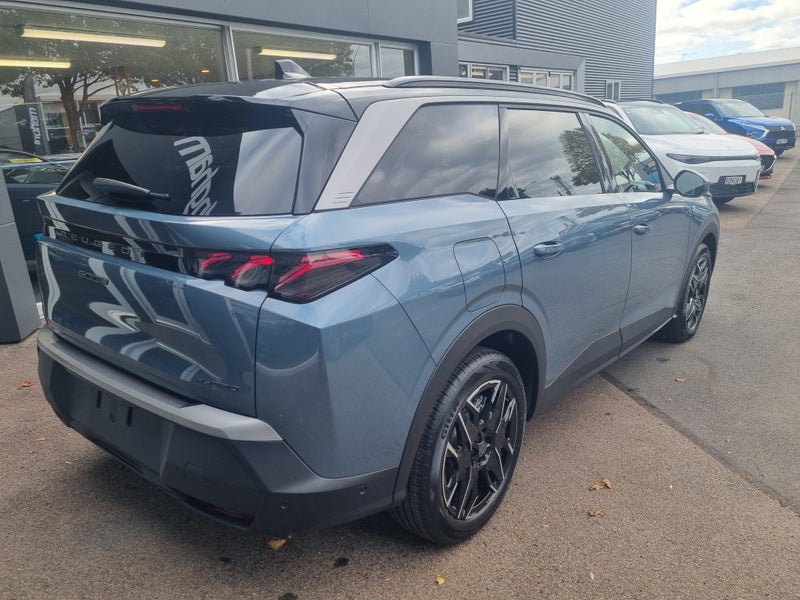 2025 Peugeot 5008 GT MHEV 1.2PMHT/6HD image 4