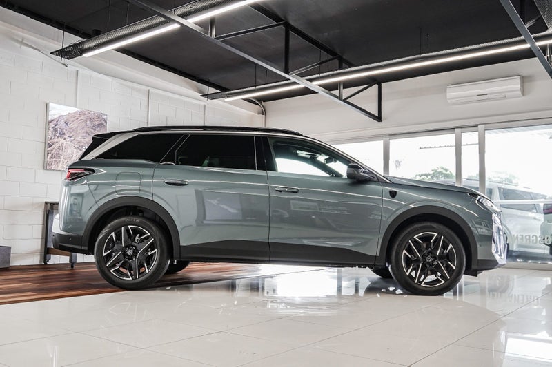 2025 Peugeot 5008 Gt Mhev 1.2Pmht/6Hd image 3