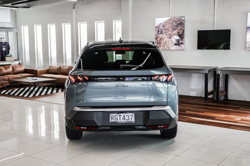 2025 Peugeot 5008 Gt Mhev 1.2Pmht/6Hd image 5