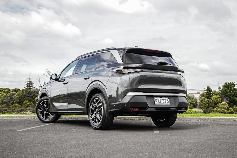 2025 Peugeot 5008 Gt Mhev 1.2Pmht/6Hd image 2