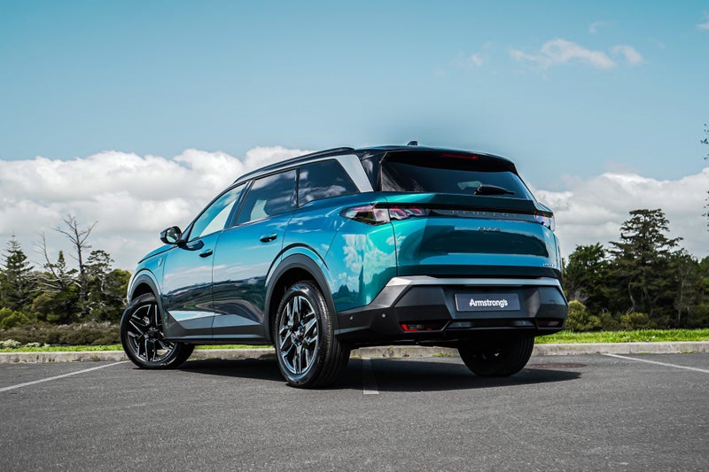 2025 Peugeot 5008 Gt Mhev 1.2Pmht/6Hd image 2