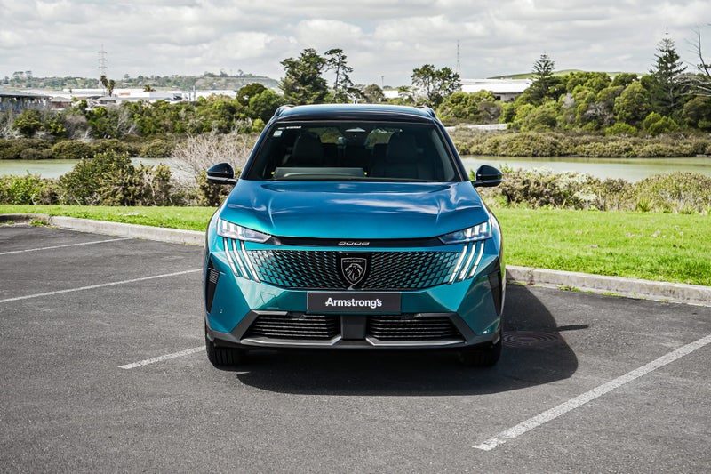 2025 Peugeot 5008 Gt Mhev 1.2Pmht/6Hd image 4