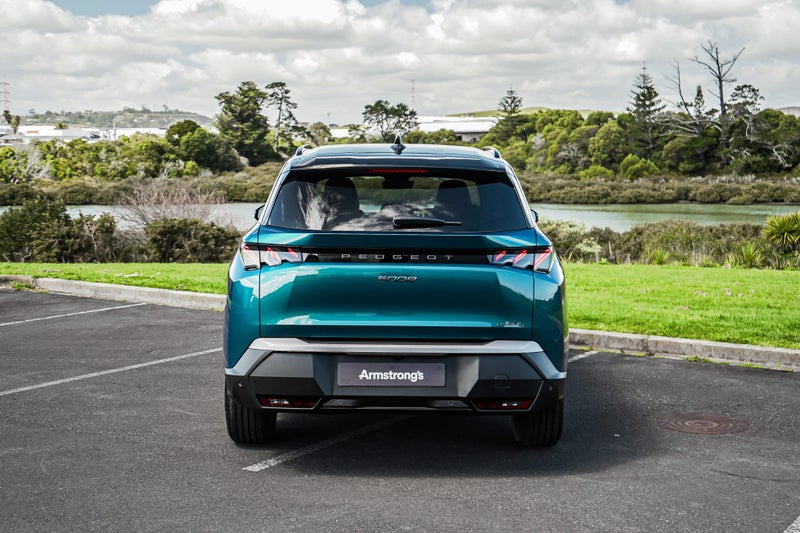 2025 Peugeot 5008 Gt Mhev 1.2Pmht/6Hd image 5