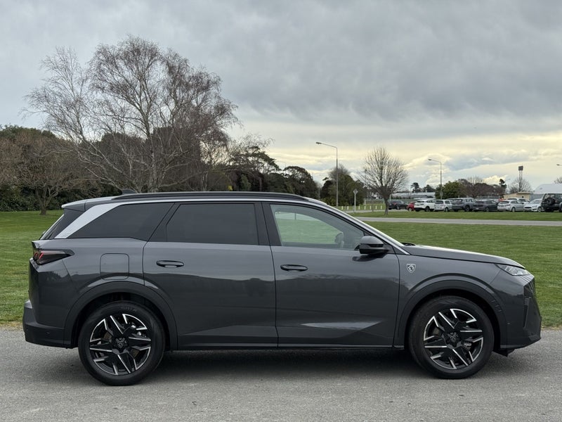 2025 Peugeot 5008 Gt Mhev 1.2Pmht/6Hd image 3