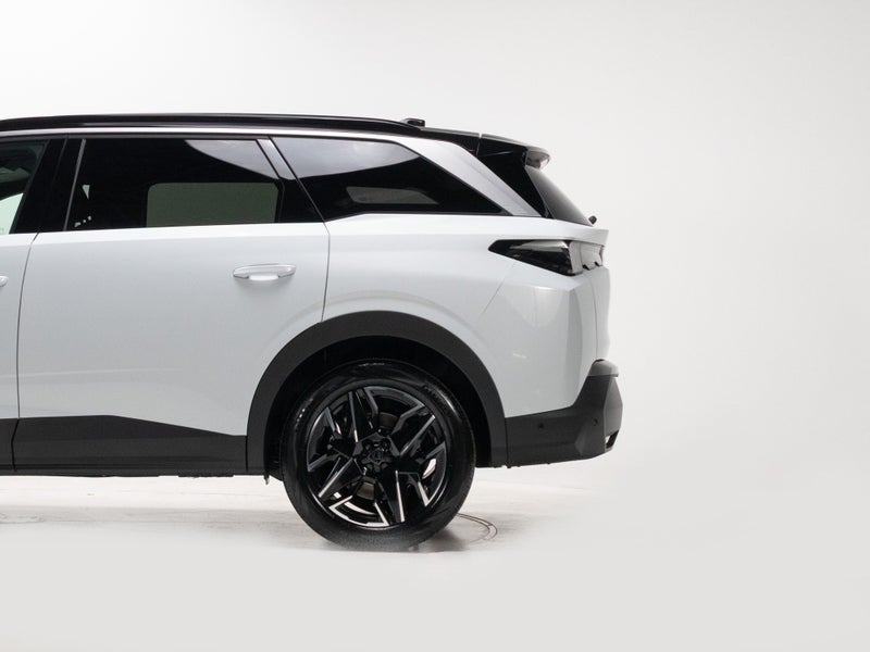 2025 Peugeot 5008 Gt Mhev 1.2Pmht/6Hd image 5
