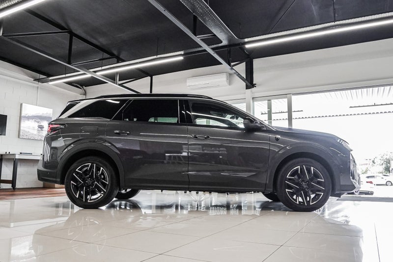 2025 Peugeot 5008 Gt Mhev 1.2Pmht/6Hd image 3