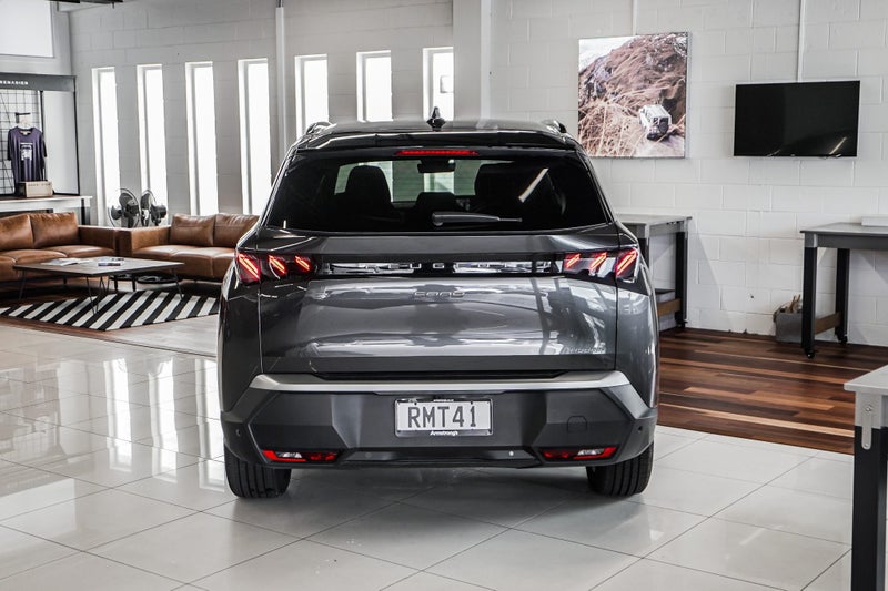 2025 Peugeot 5008 Gt Mhev 1.2Pmht/6Hd image 5