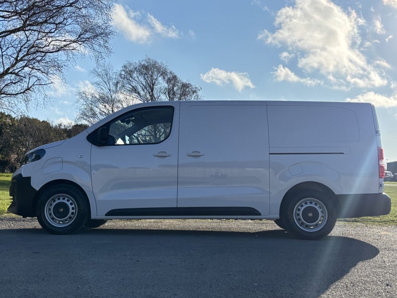 2025 Peugeot Expert Electric 75Kwh LWB image 4