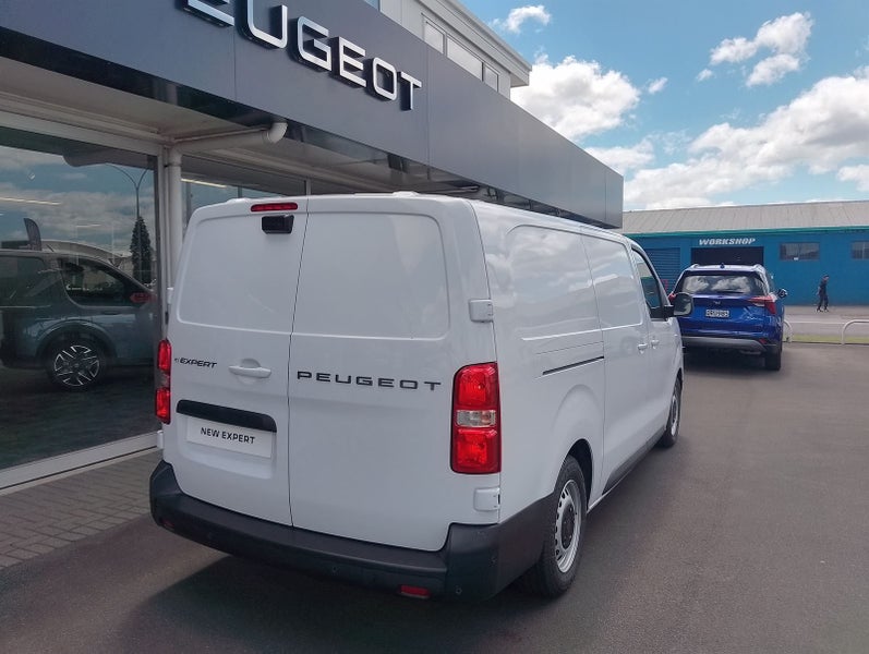 2025 Peugeot Expert Long Length - Facelift - El... image 4