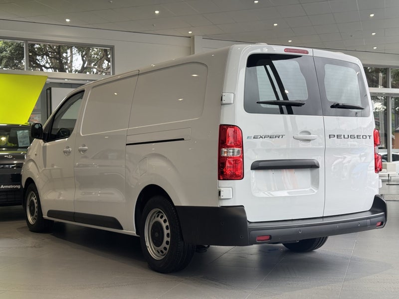 2025 Peugeot Expert LWB Electric 75Kwh image 3