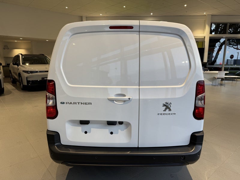2025 Peugeot Partner LWB Electric Van image 5