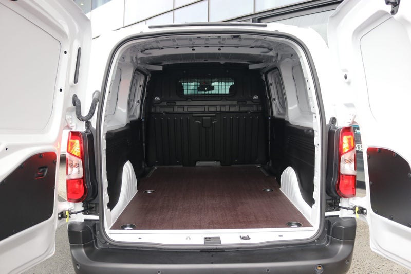 2025 Peugeot Partner Petrol LWB Facelift - NZ New image 4