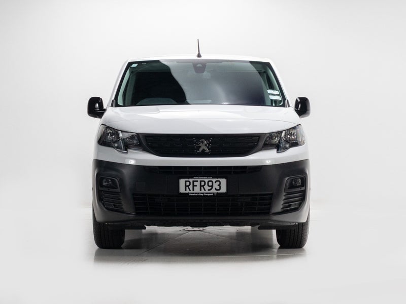 2025 Peugeot Partner Swb Electric 50Kwh image 2