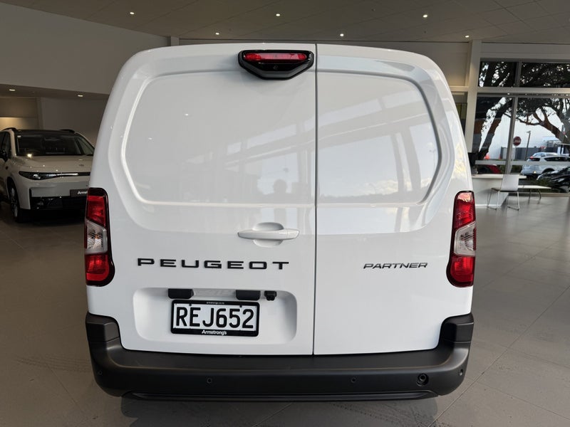 2025 Peugeot Partner Swb Petrol Fl 1.2Pt image 4