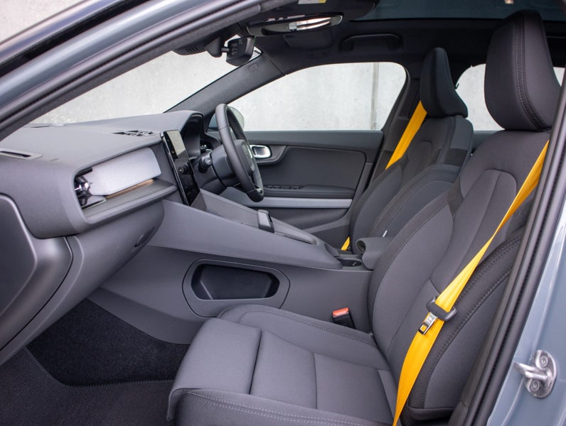 2025 Polestar Polestar 2 Long range Dual motor... image 3