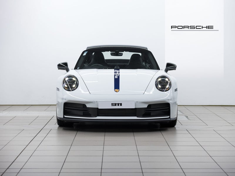 2025 Porsche 911 Carrera T Coupe image 2