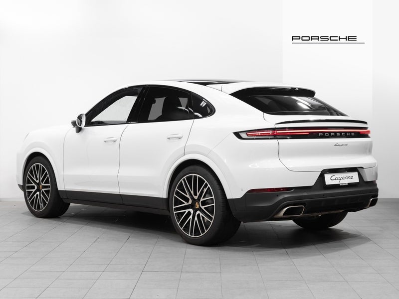 2025 Porsche Cayenne Coupe 3.0L image 2