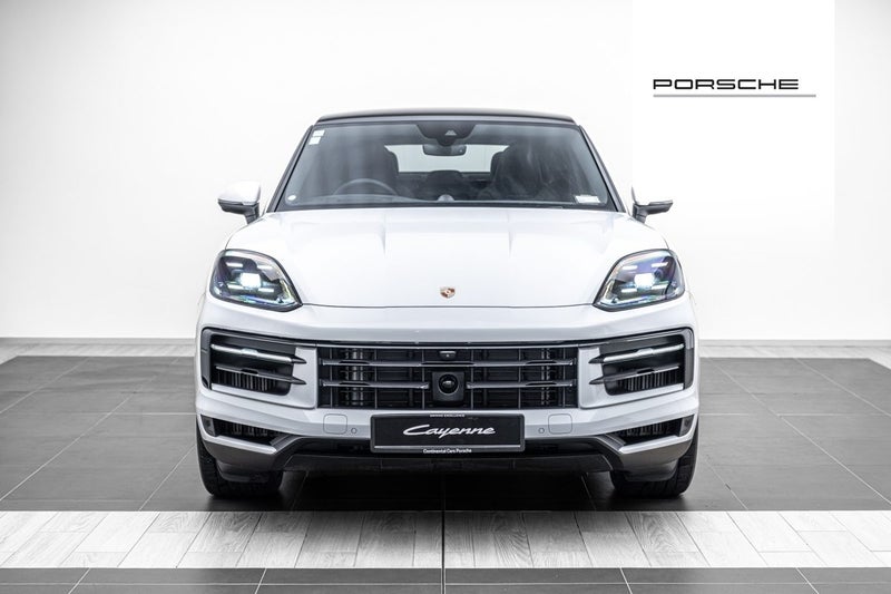 2025 Porsche Cayenne COUPE image 3