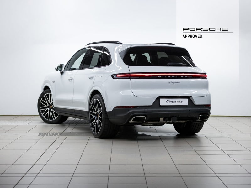 2025 Porsche Cayenne E-Hybrid E3 II image 4