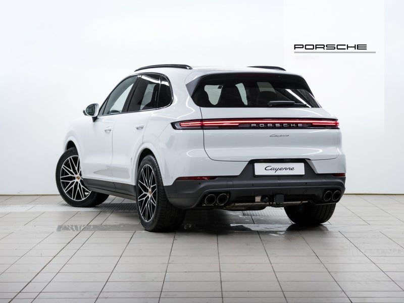 2025 Porsche Cayenne (E3 II) image 3
