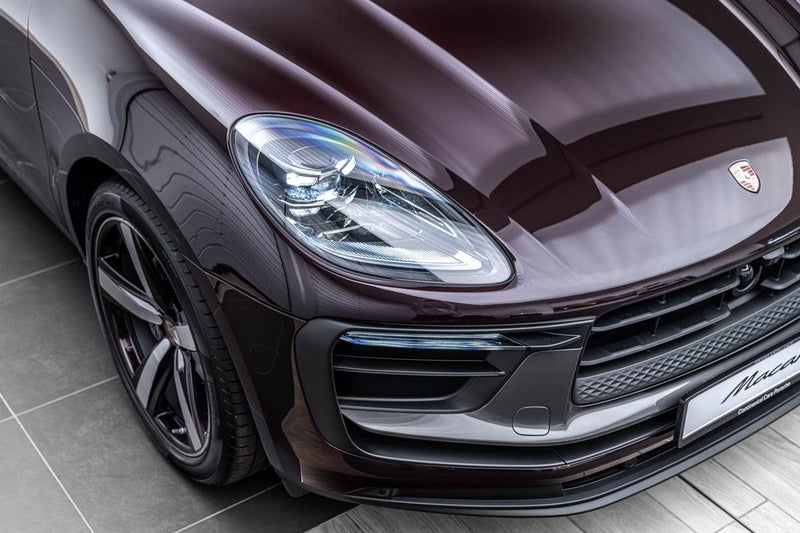 2025 Porsche Macan T image 5