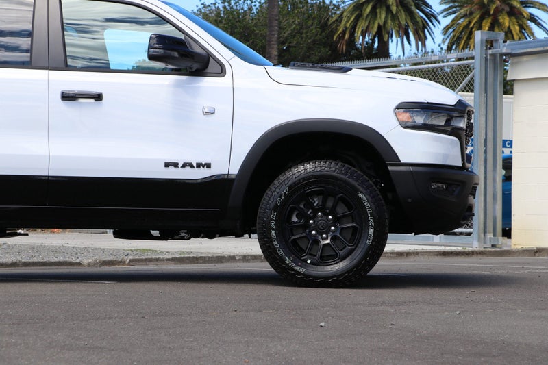 2025 Ram 1500 DT 1500 REBEL 3.0 TWIN TURBO image 4