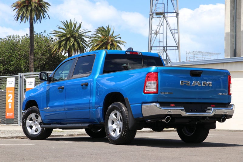 2025 Ram 1500 DT Bighorn Crew 4X4 image 2