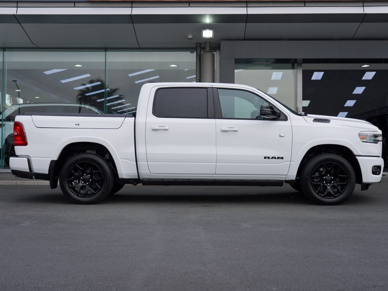 2025 Ram 1500 DT Laramie Sport Hurrican Twin Tu... image 3