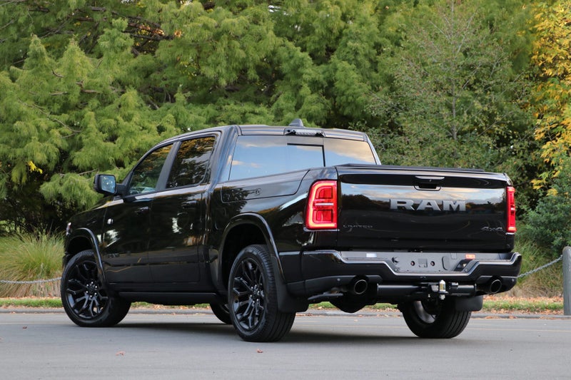 2025 Ram 1500 DT LIMITED I6 RB NIGHT EDITION image 2