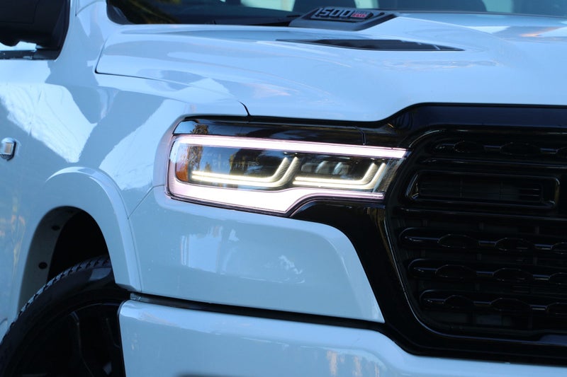 2025 Ram 1500 DT LIMITED I6 RB NIGHT EDITION image 3