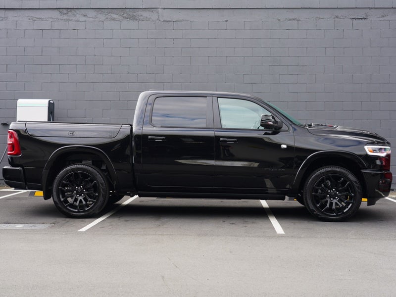 2025 Ram 1500 DT Limted RB Night Edition 3.0P 4... image 3