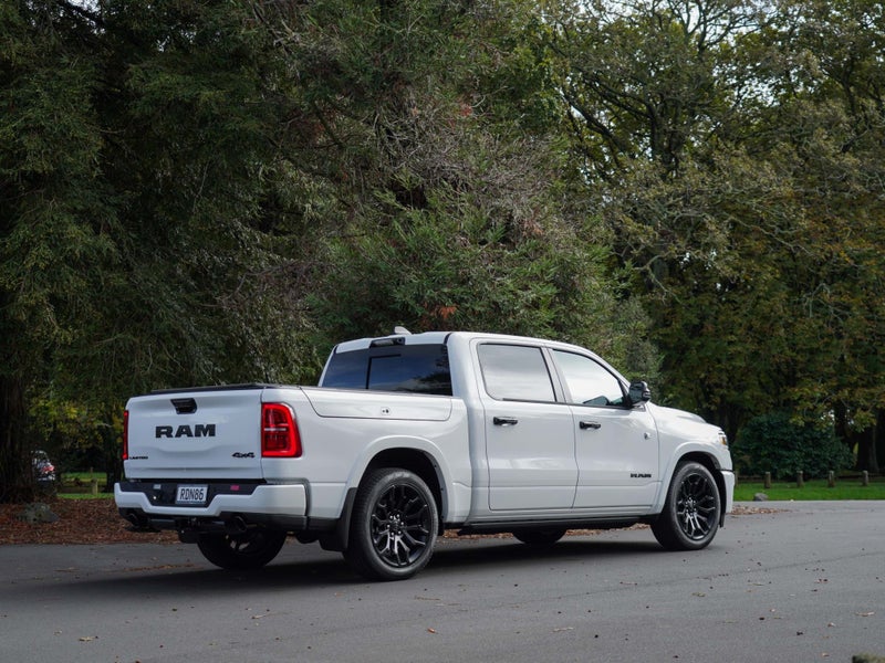 2025 Ram 1500 DT Limted RB Night Edition 3.0P 4... image 3