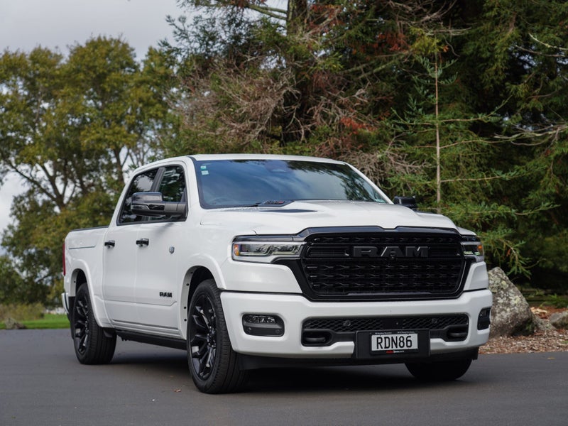 2025 Ram 1500 DT Limted RB Night Edition 3.0P 4... image 4