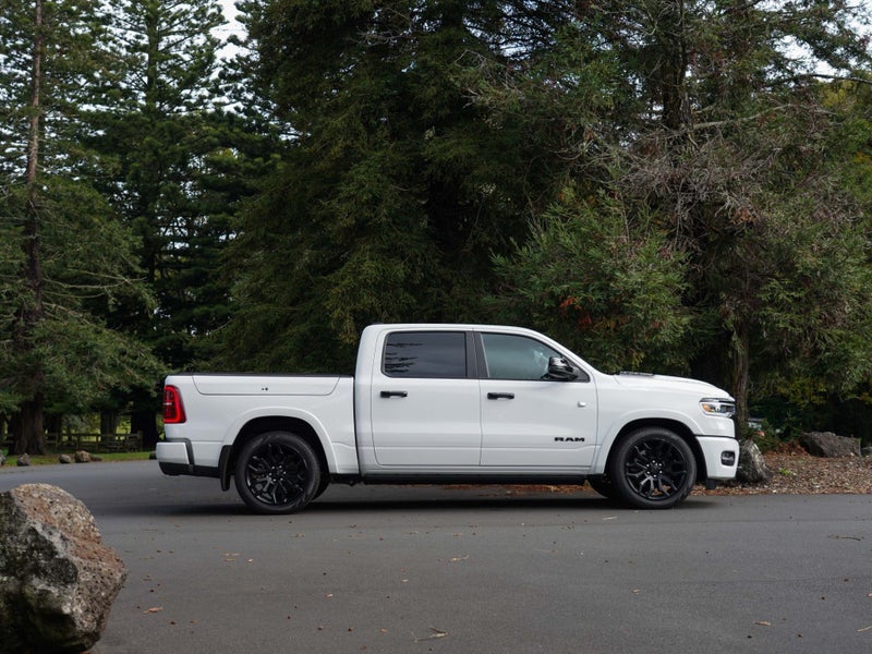 2025 Ram 1500 DT Limted RB Night Edition 3.0P 4... image 5