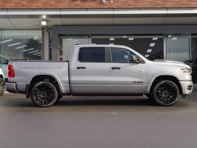 2025 Ram 1500 DT Limted RB Night Edition 3.0P 4... image 3