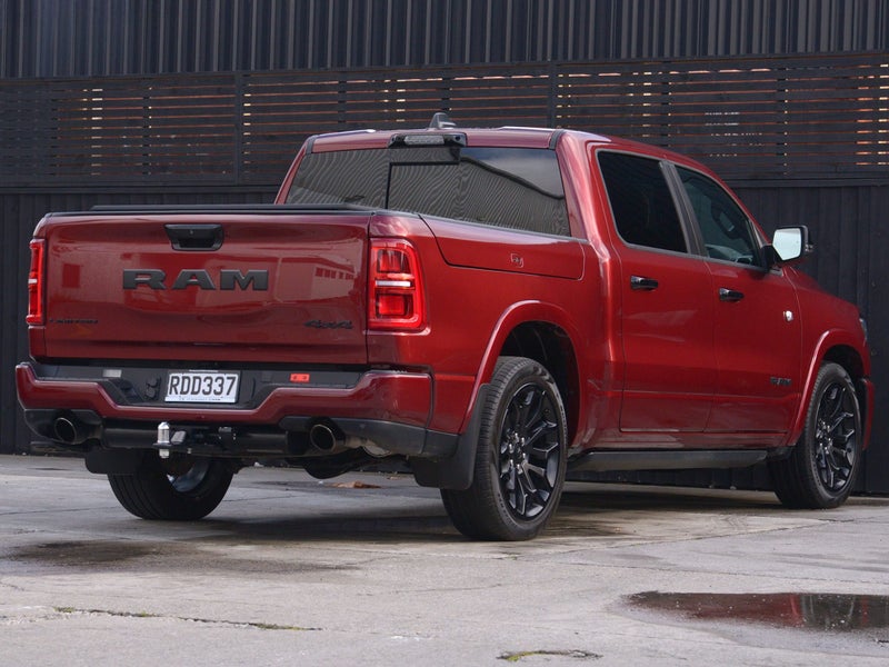 2025 Ram 1500 Limited Hurricane image 3