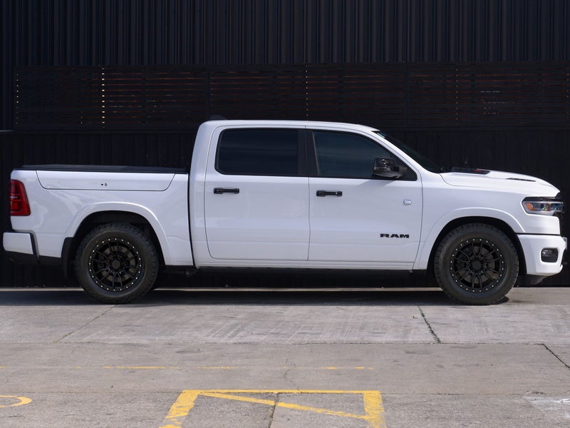 2025 Ram 1500 Limited Hurricane image 2