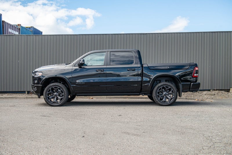 2025 Ram 1500 Limited I6 Rb Night image 5