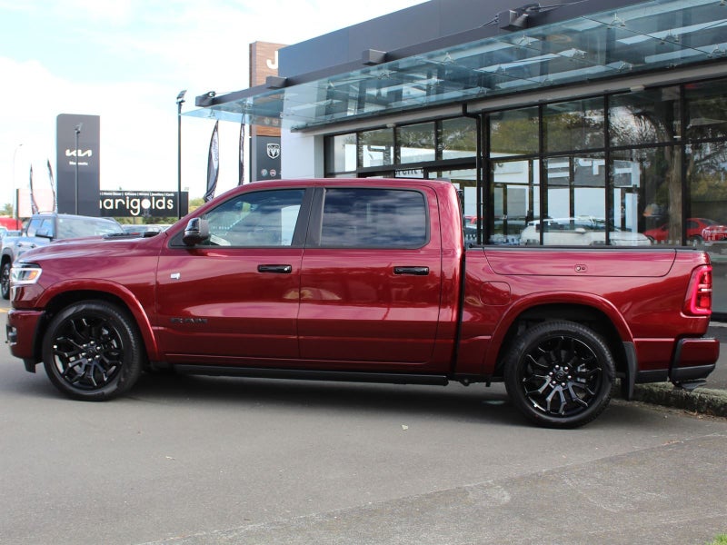2025 Ram 1500 Limited I6 RB Night image 5