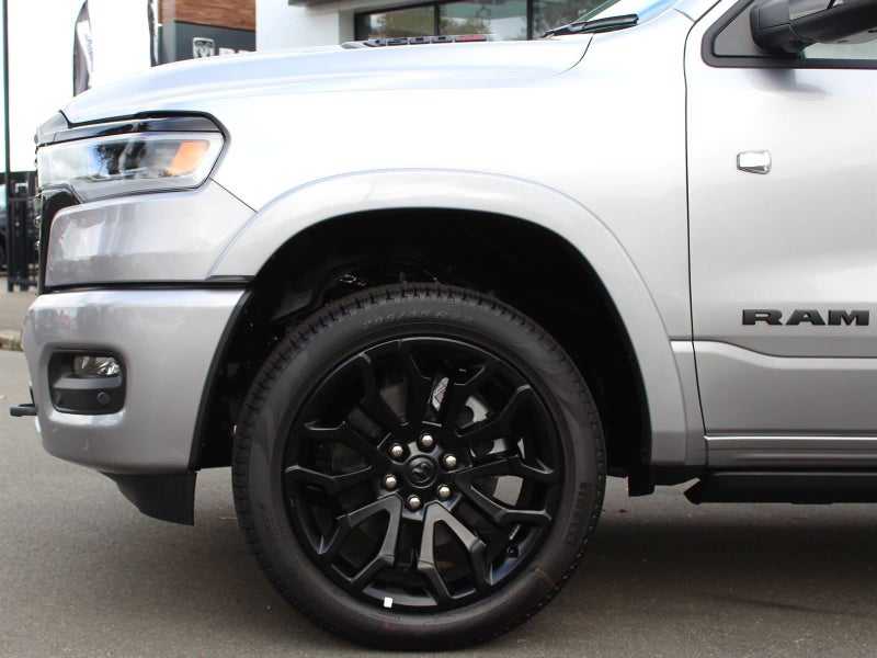 2025 Ram 1500 Limited I6 RB Night image 3