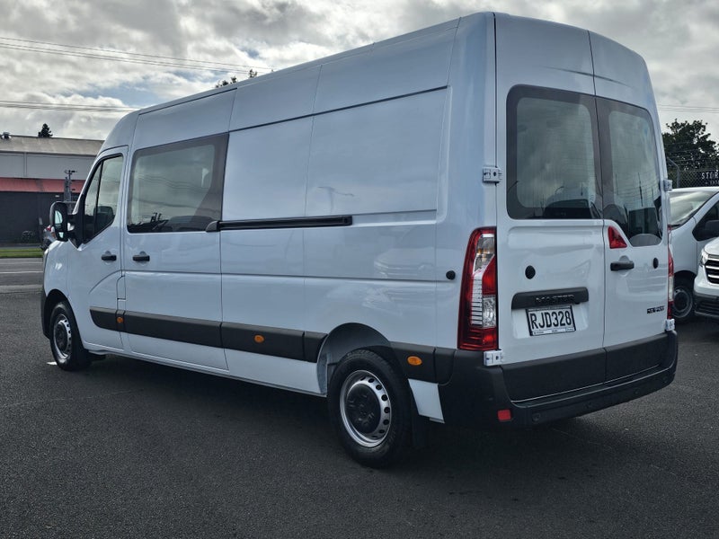 2025 Renault Master L3H2 LWB MR A image 3