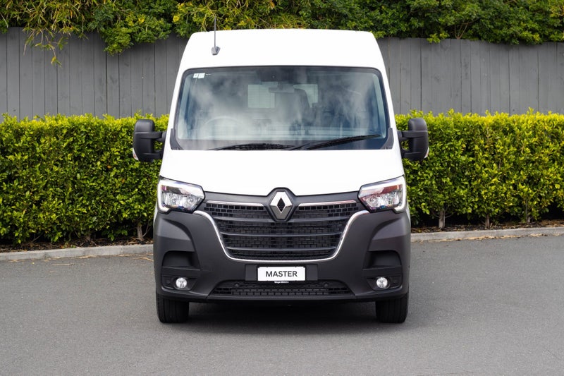 2025 Renault Master L3H2 LWB MR A image 4