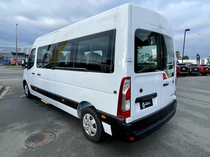 2025 Renault Master Minibus 2.3DT image 5